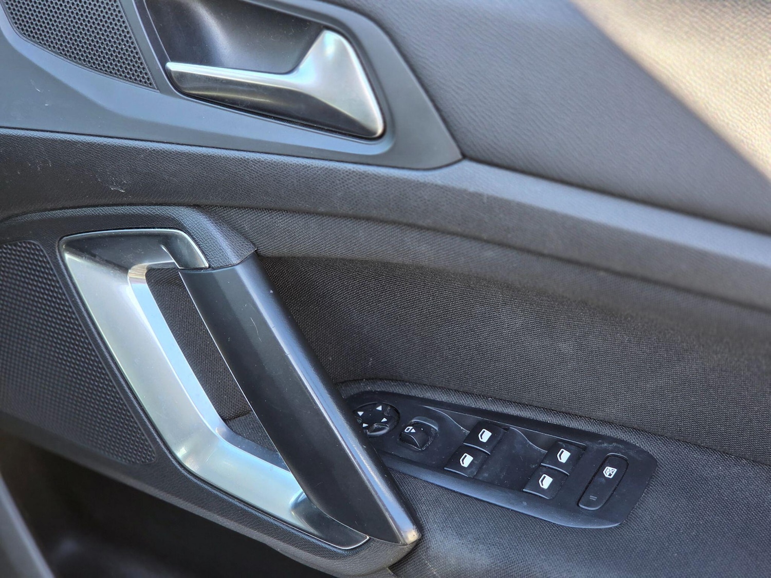 Used Peugeot 308 2014 for sale - 77898472: Photo 39