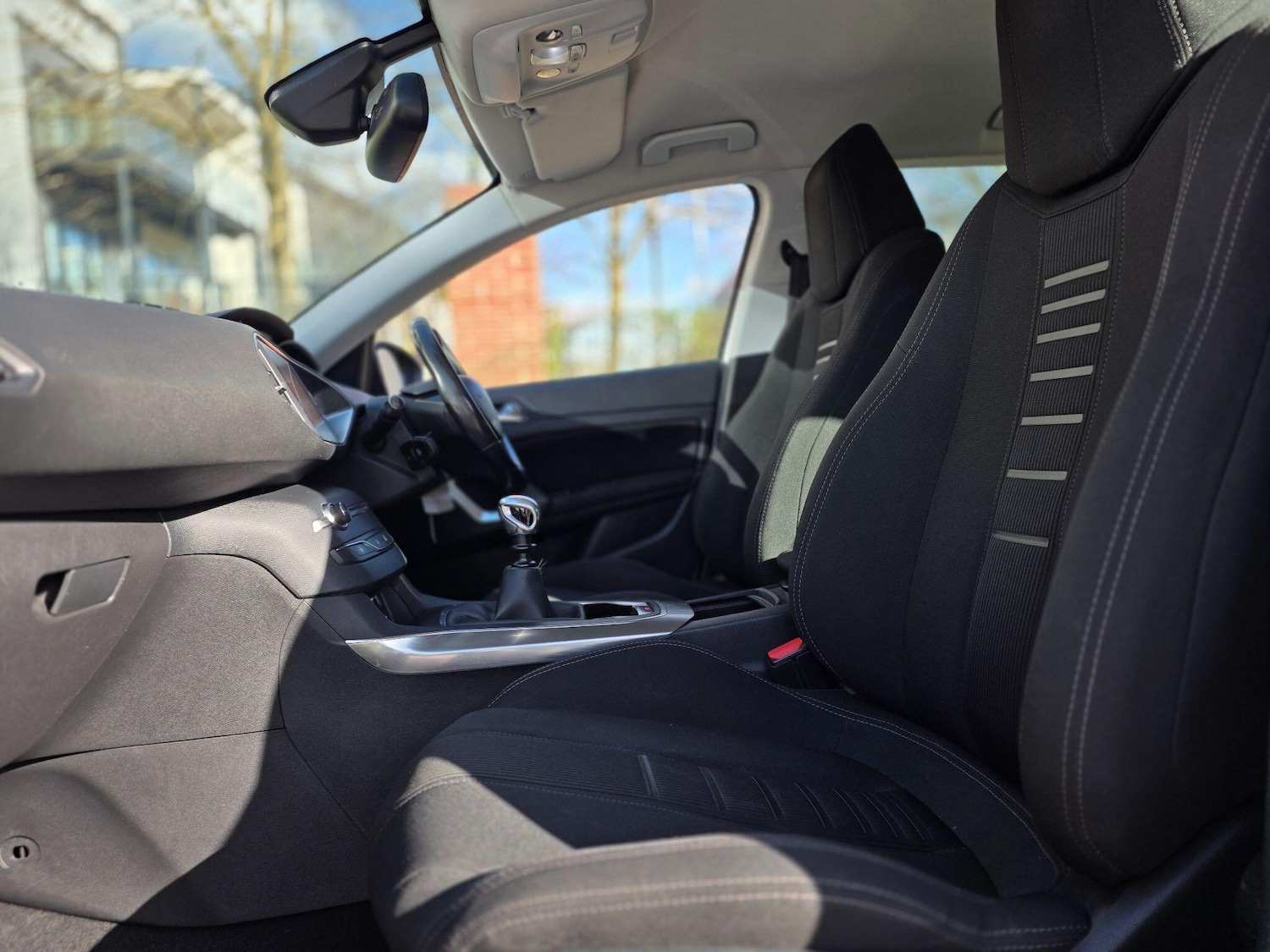 Used Peugeot 308 2014 for sale - 77898472: Photo 9