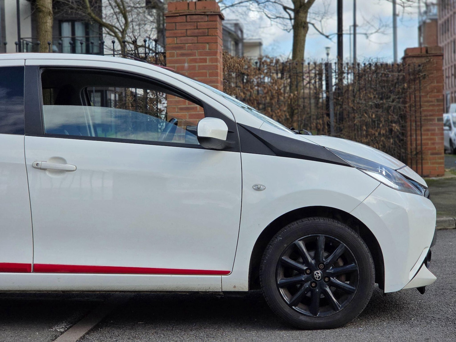 Used Toyota AYGO 2017 for sale - 77637594: Photo 16