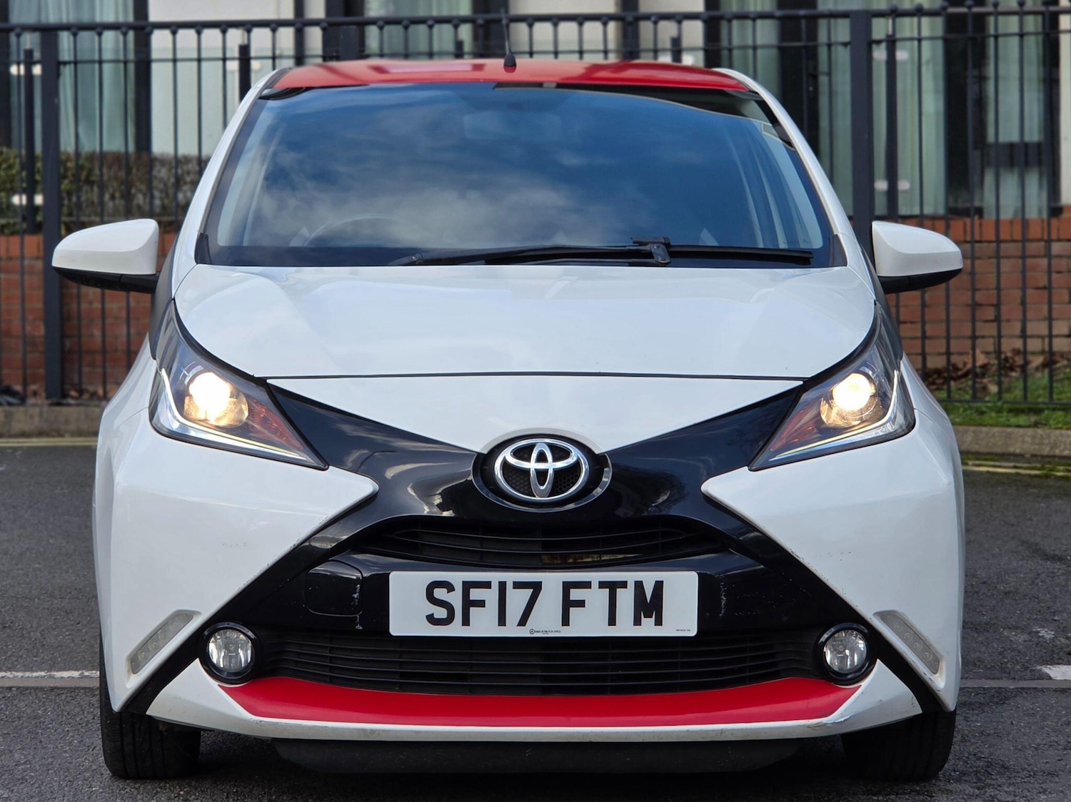 Used Toyota AYGO 2017 for sale - 77637594: Photo 2
