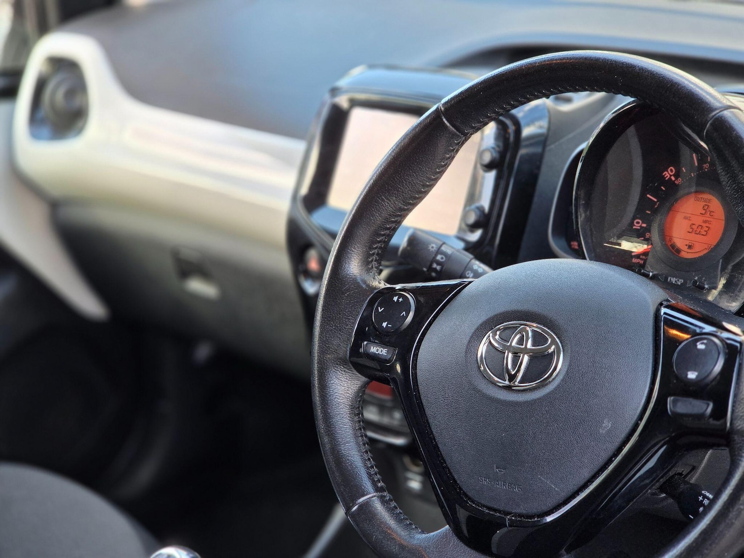 Used Toyota AYGO 2017 for sale - 77637594: Photo 37