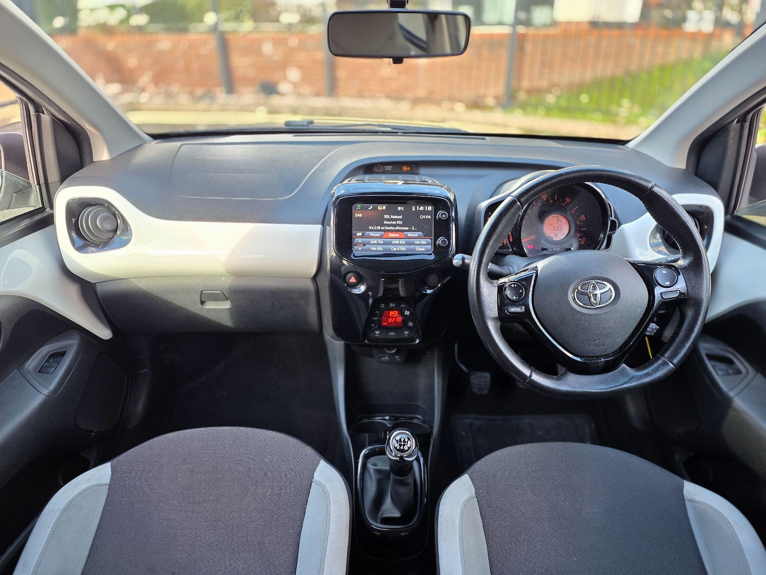 Used Toyota AYGO 2017 for sale - 77637594: Photo 47