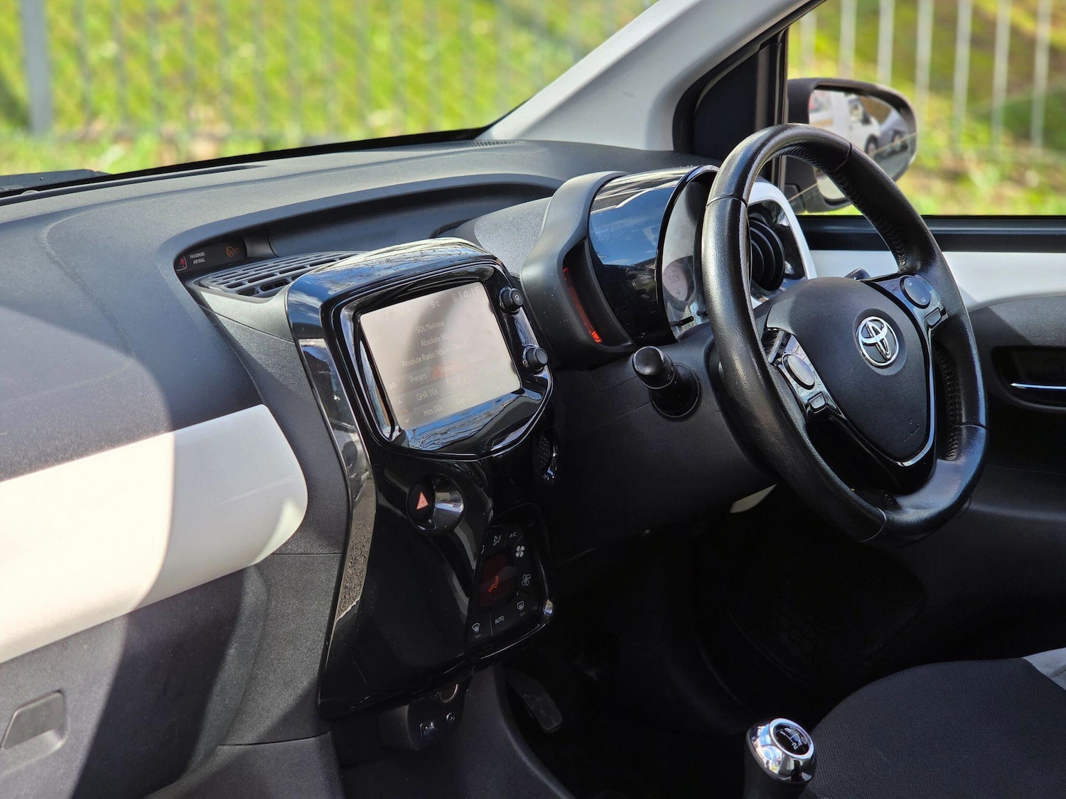 Used Toyota AYGO 2017 for sale - 77637594: Photo 50