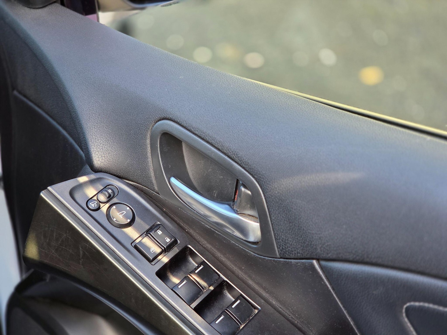 Used Honda Civic 2015 for sale - 76671582: Photo 32