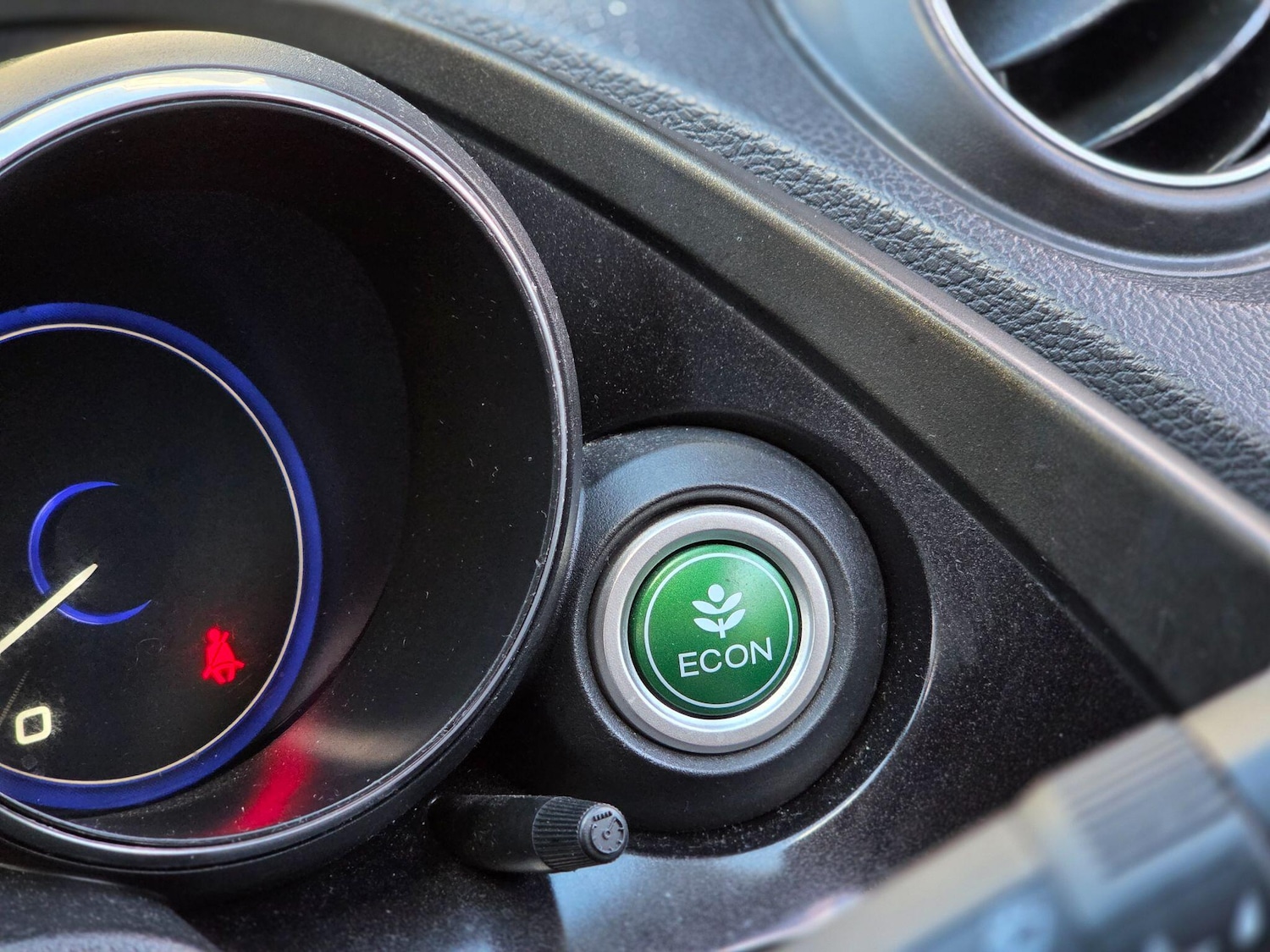 Used Honda Civic 2015 for sale - 76671582: Photo 40