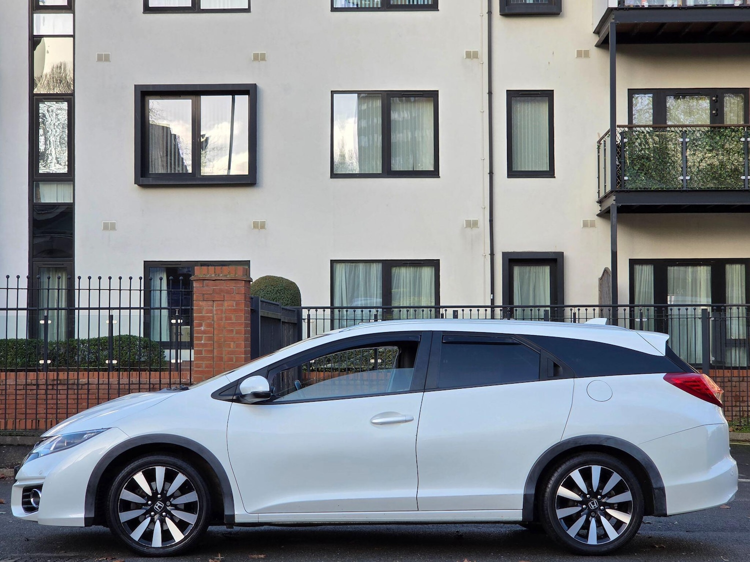 Used Honda Civic 2015 for sale - 76671582: Photo 8