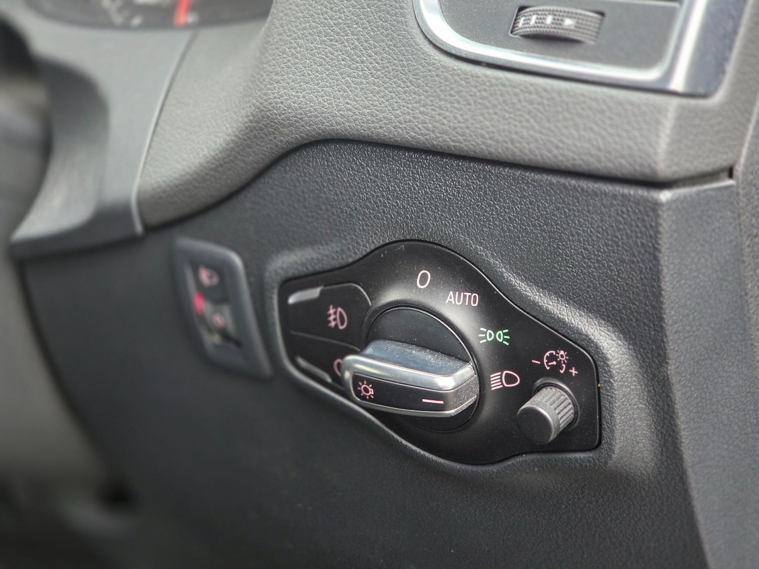 Used Audi Q5 2012 for sale - 78007657: Photo 44