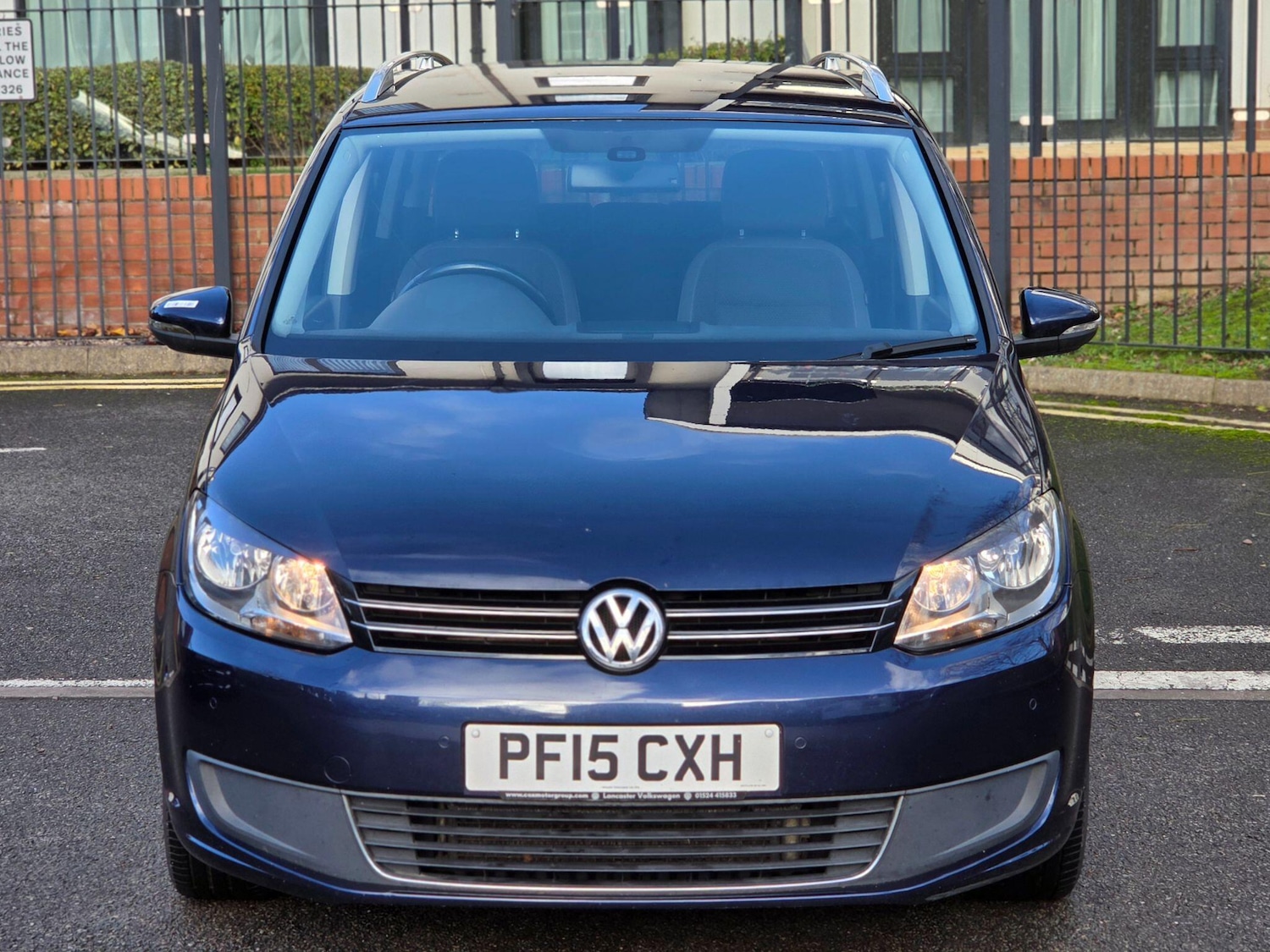 Used Volkswagen Touran 2015 for sale - 76913062: Photo 2