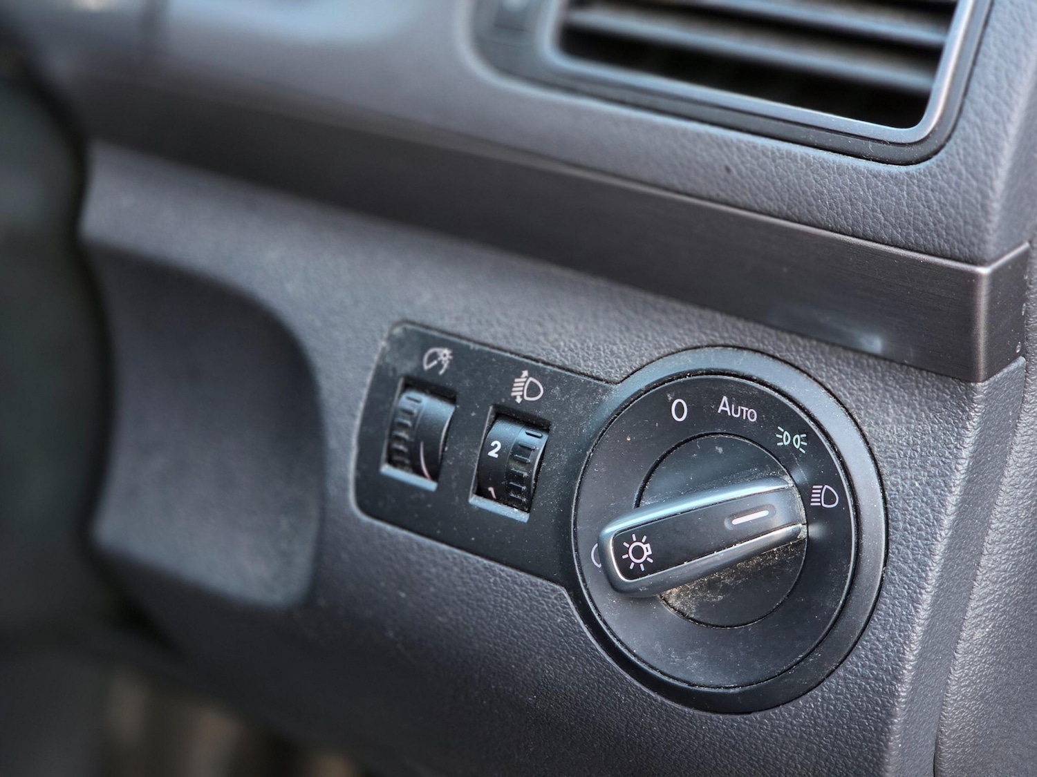 Used Volkswagen Touran 2015 for sale - 76913062: Photo 40