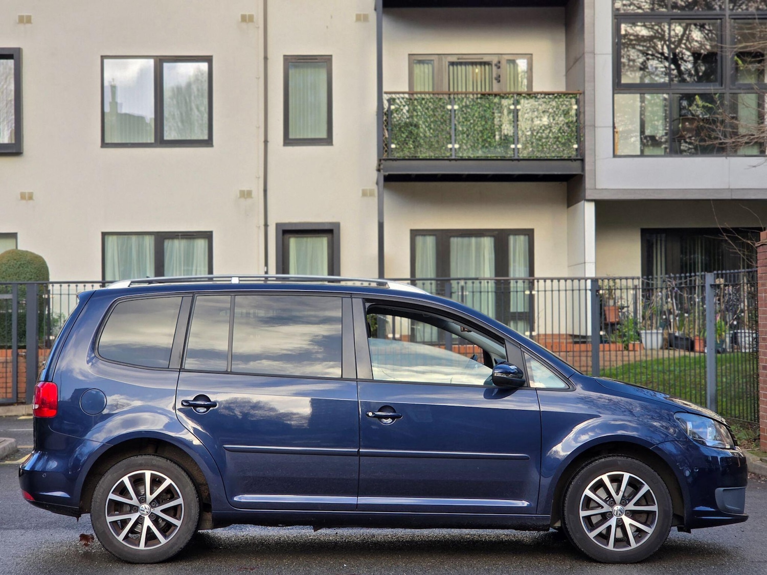 Used Volkswagen Touran 2015 for sale - 76913062: Photo 6