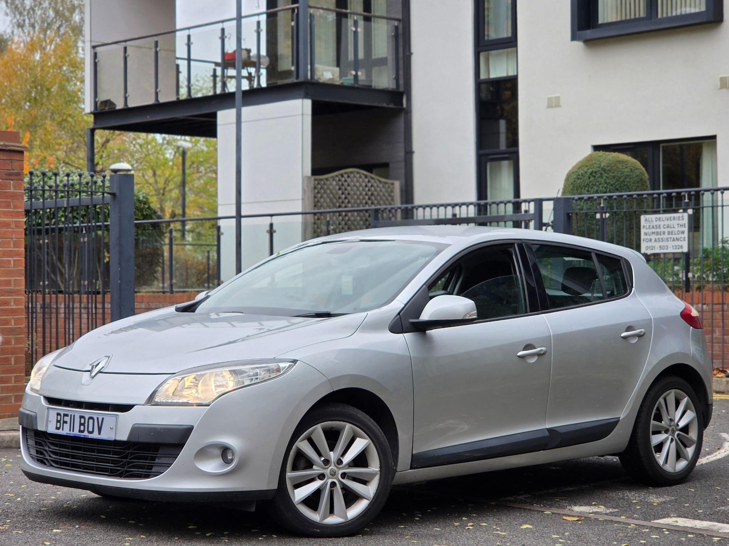 Used Renault Megane 2011 for sale - 76425120: Photo 4