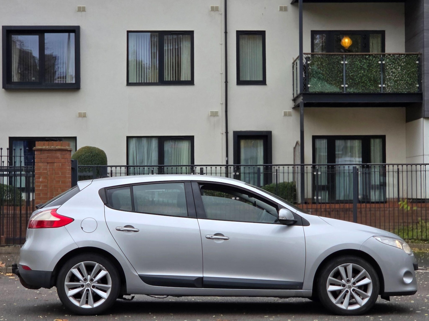Used Renault Megane 2011 for sale - 76425120: Photo 6
