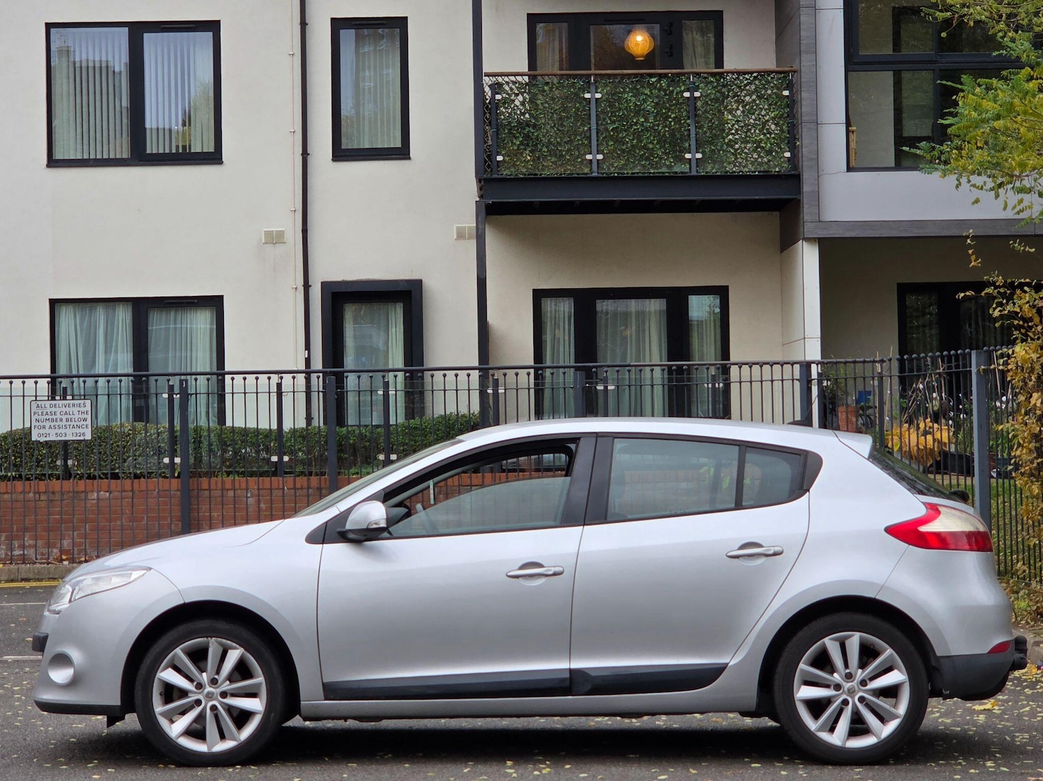 Used Renault Megane 2011 for sale - 76425120: Photo 8