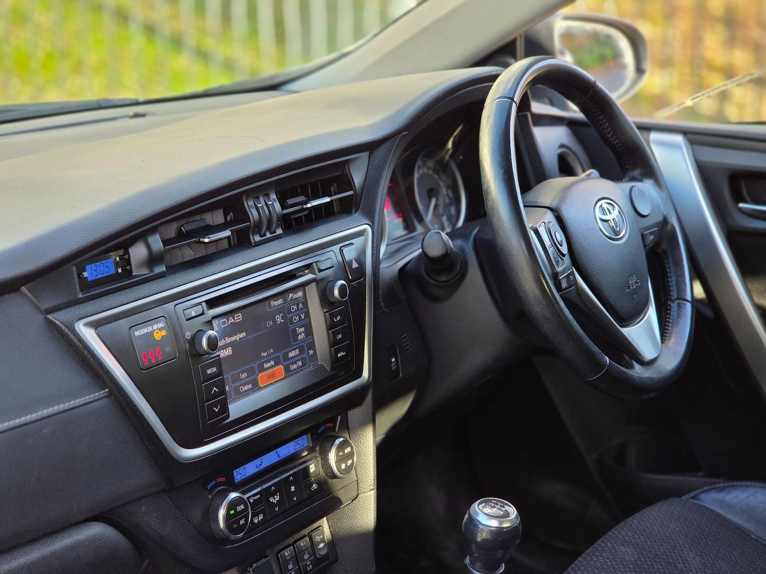 Used Toyota Auris 2013 for sale - 76995219: Photo 39