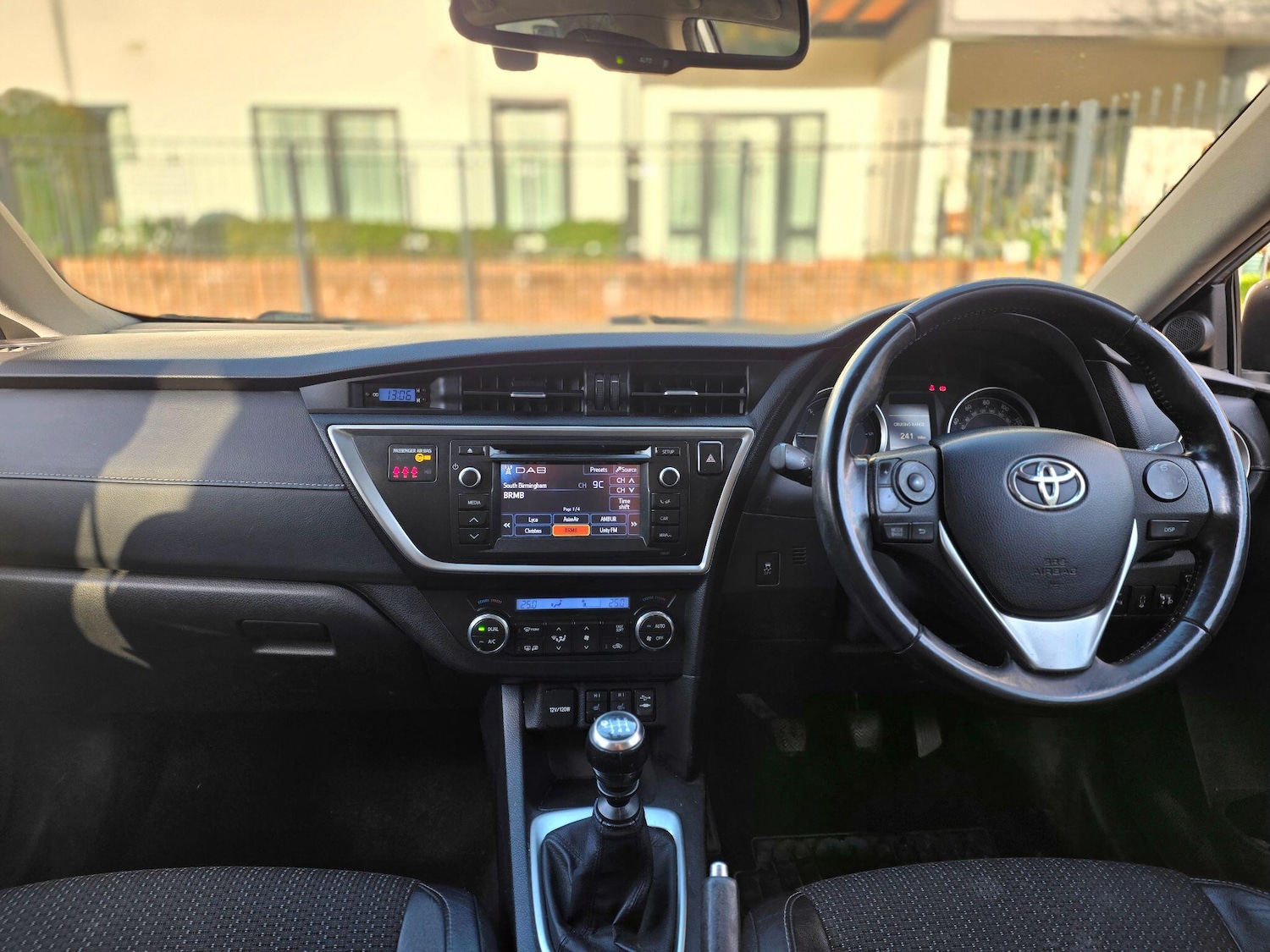 Used Toyota Auris 2013 for sale - 76995219: Photo 5