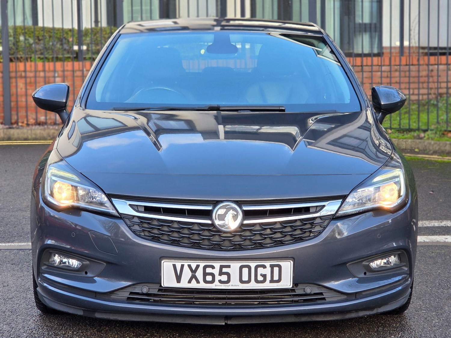 Used Vauxhall Astra 2015 for sale - 76899619: Photo 2