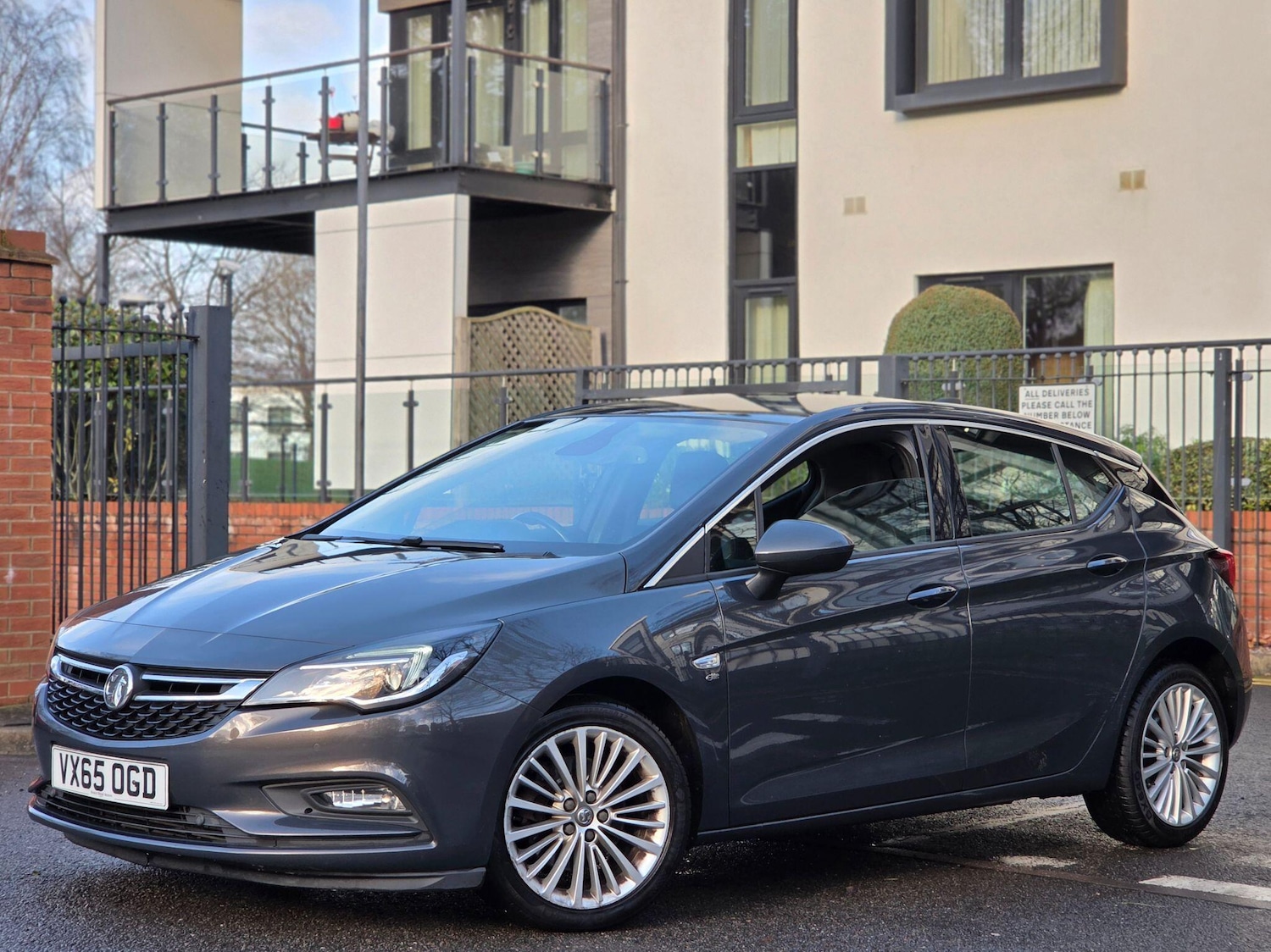 Used Vauxhall Astra 2015 for sale - 76899619: Photo 4