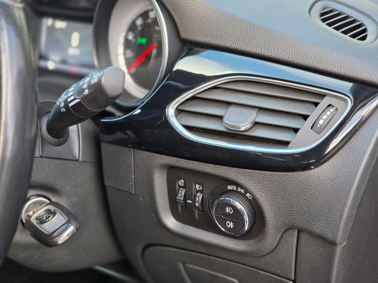 Used Vauxhall Astra 2015 for sale - 76899619: Photo 42