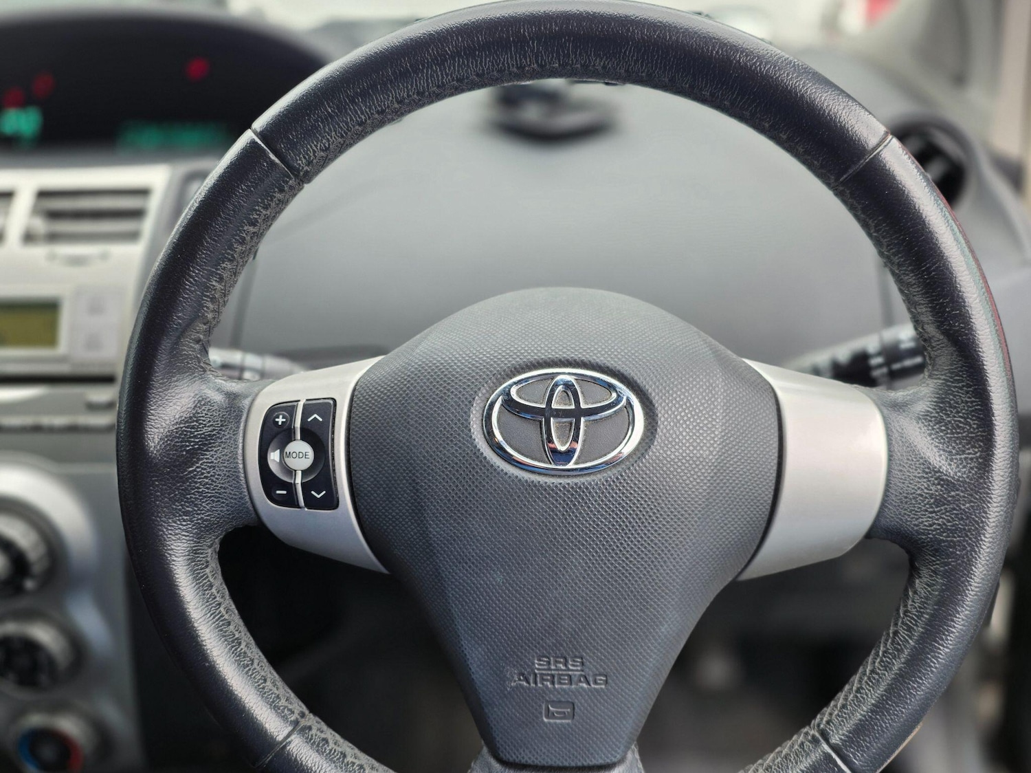 Used Toyota Yaris 2008 for sale - 77909088: Photo 26