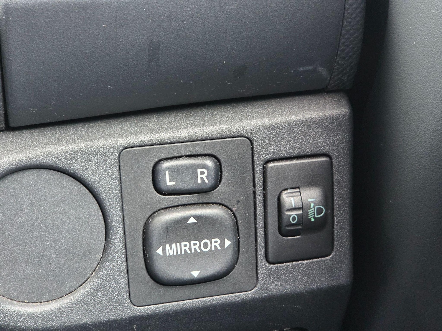 Used Toyota Yaris 2008 for sale - 77909088: Photo 28