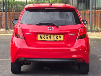 Used Toyota Yaris 2015 for sale - 75623161: Photo