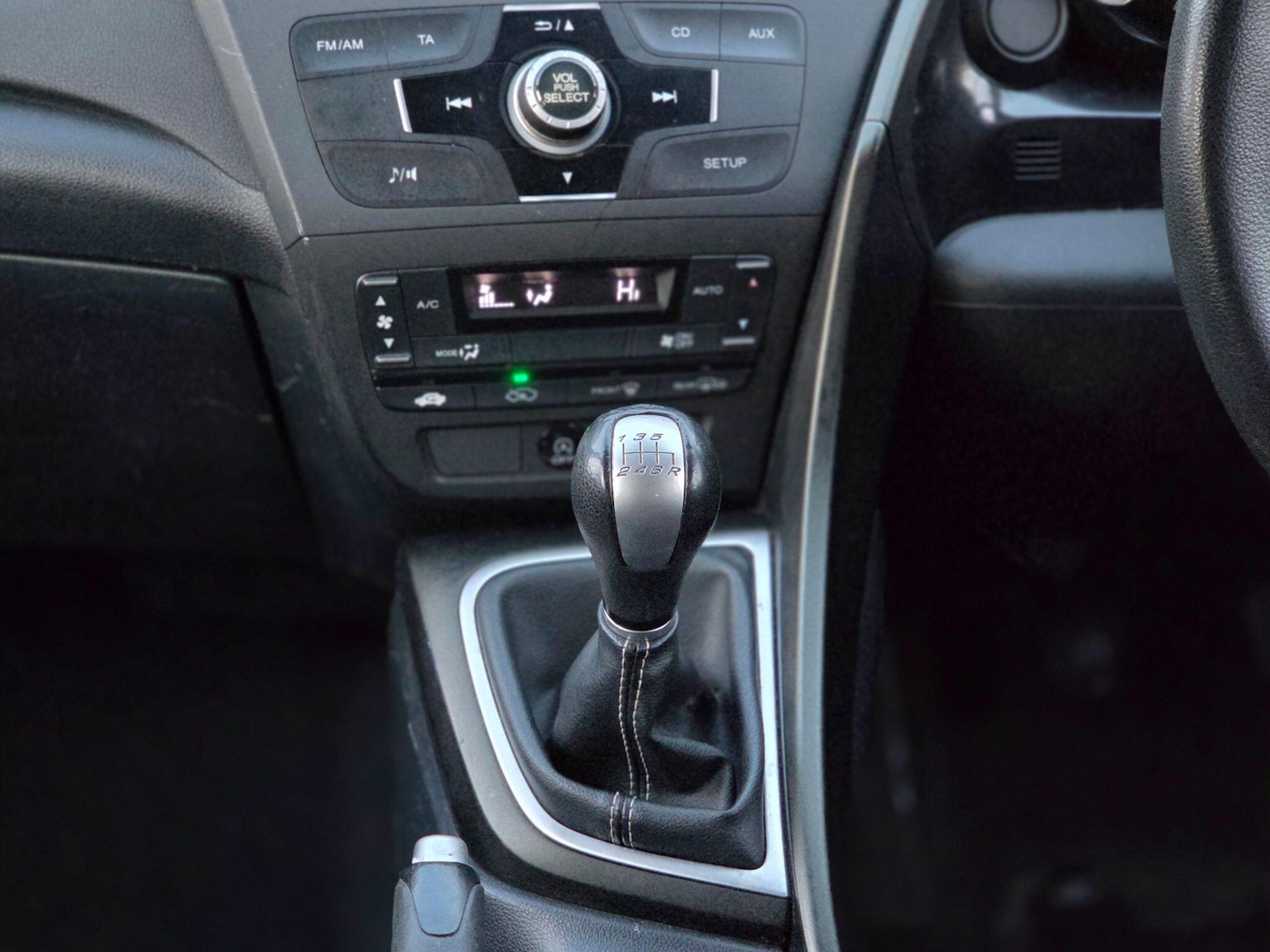 Used Honda Civic 2013 for sale - 76658925: Photo 15