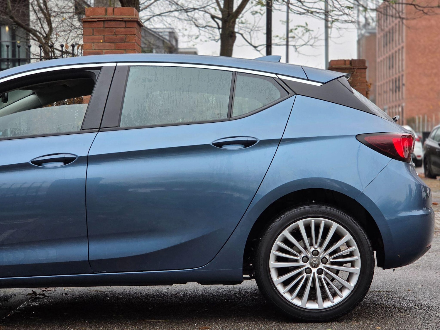 Used Vauxhall Astra 2017 for sale - 76592445: Photo 32