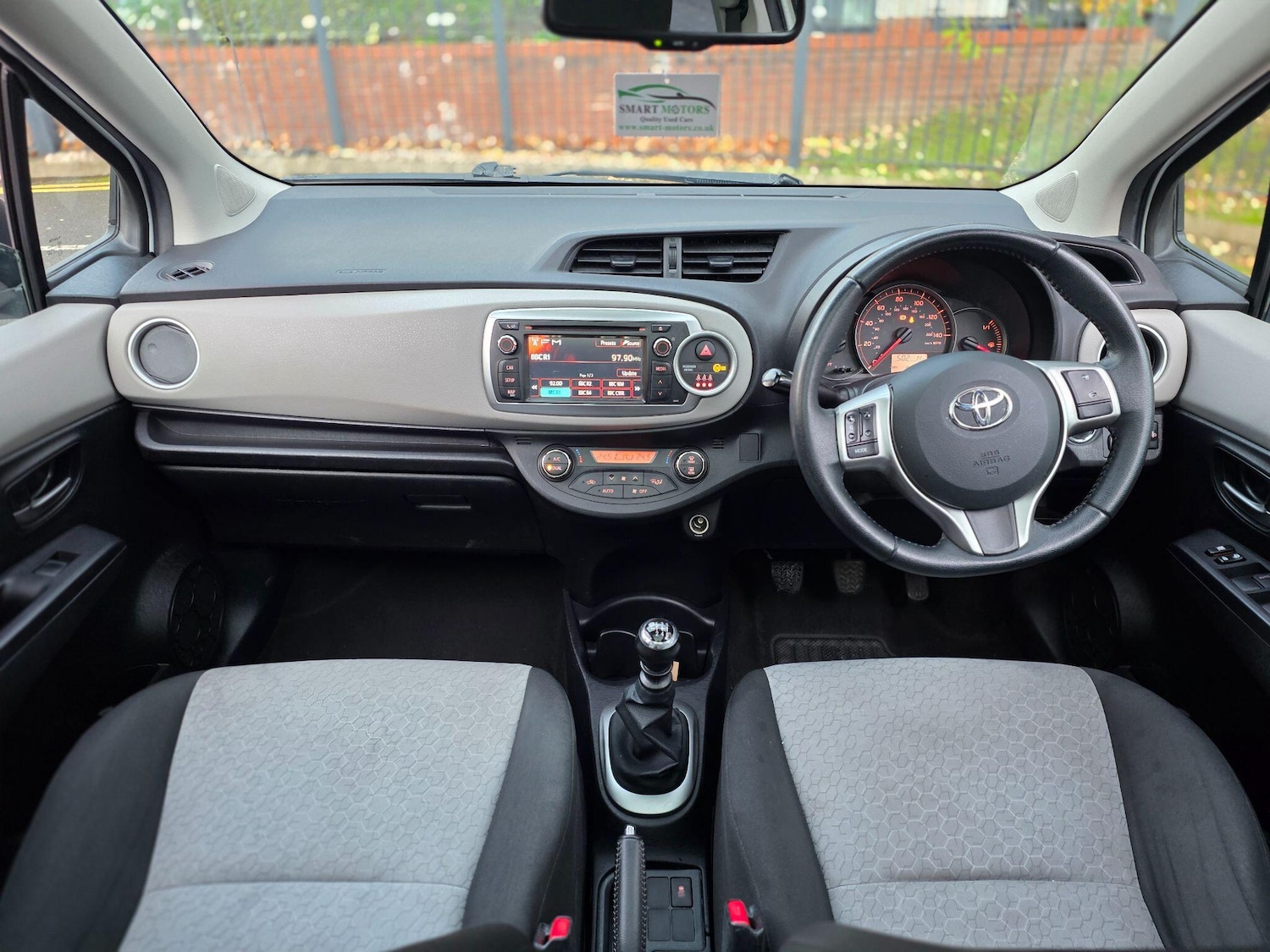 Used Toyota Yaris 2013 for sale - 76993153: Photo 15