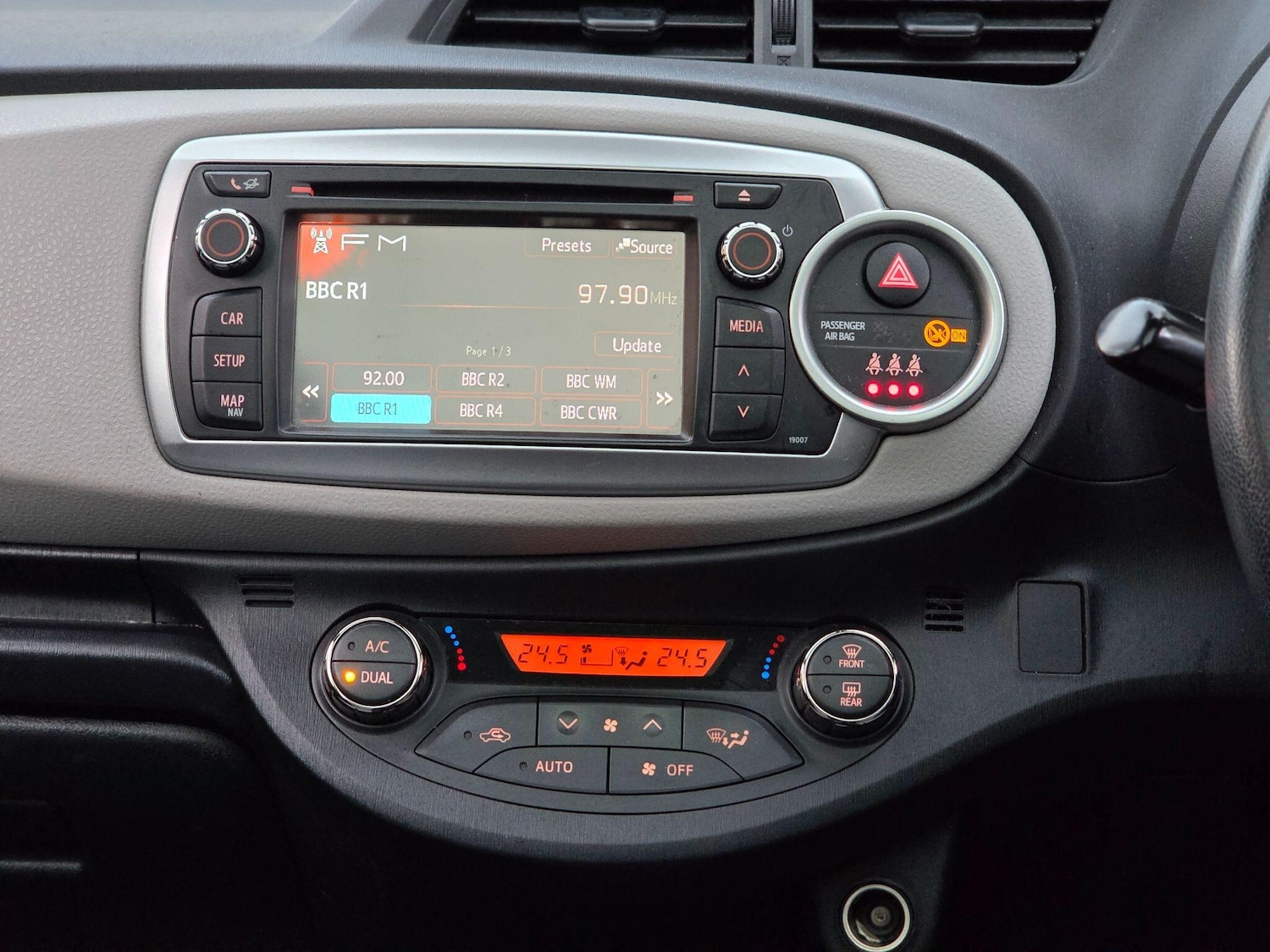 Used Toyota Yaris 2013 for sale - 76993153: Photo 19