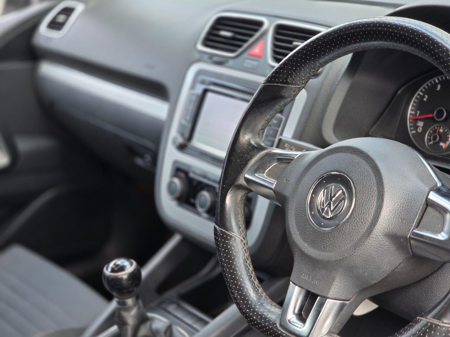 Used Volkswagen Scirocco 2012 for sale - 77769607: Photo 37