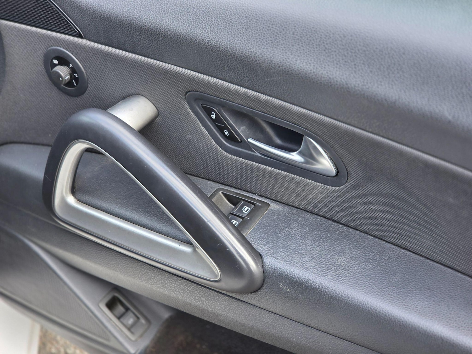 Used Volkswagen Scirocco 2012 for sale - 77769607: Photo 39