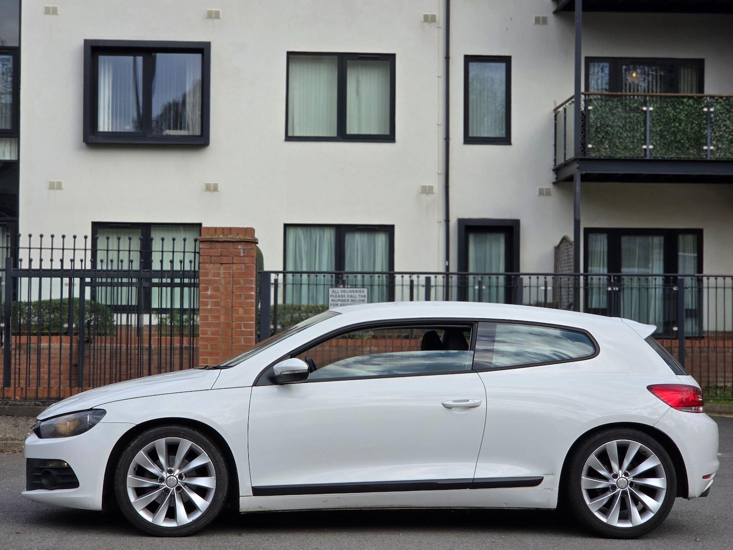 Used Volkswagen Scirocco 2012 for sale - 77769607: Photo 8