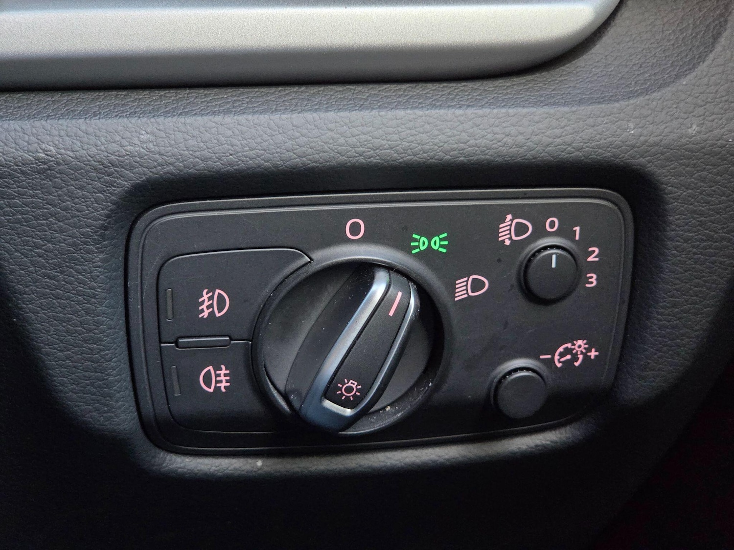 Used Audi A3 2013 for sale - 76671394: Photo 29