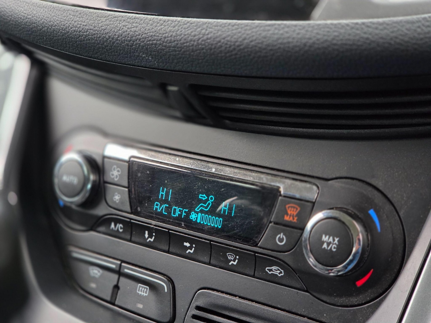 Used Ford Grand C-Max 2014 for sale - 77737919: Photo 28