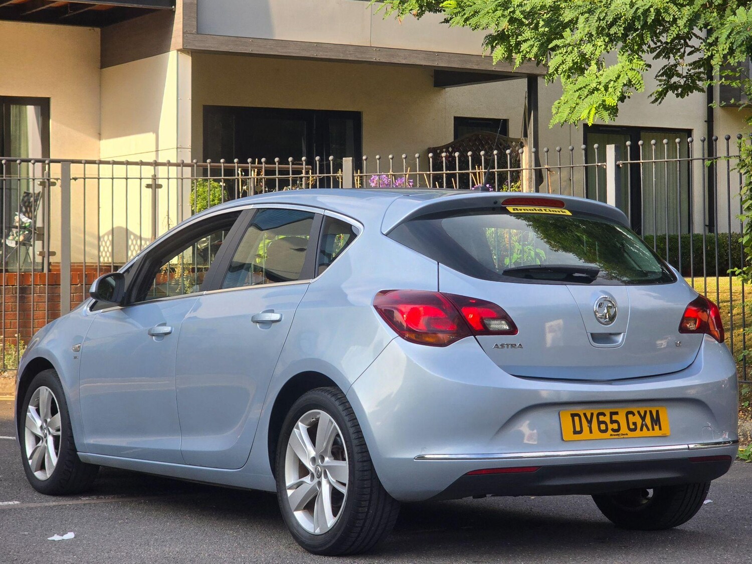 Vehicle 33