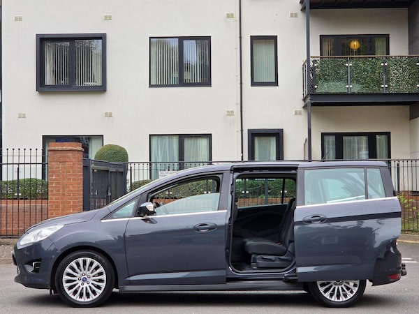 Used Ford Grand C-Max 2014 for sale - 76295326: Photo 12