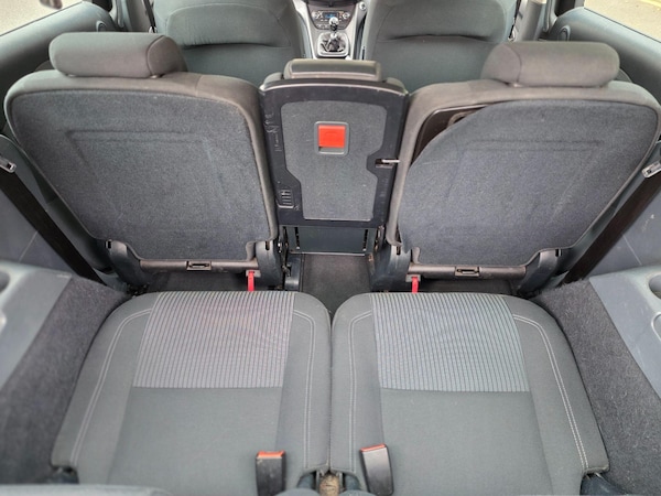 Used Ford Grand C-Max 2014 for sale - 76295326: Photo 17
