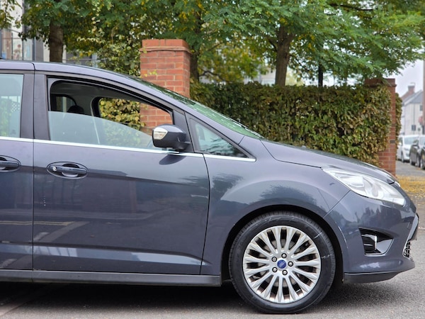 Used Ford Grand C-Max 2014 for sale - 76295326: Photo 18