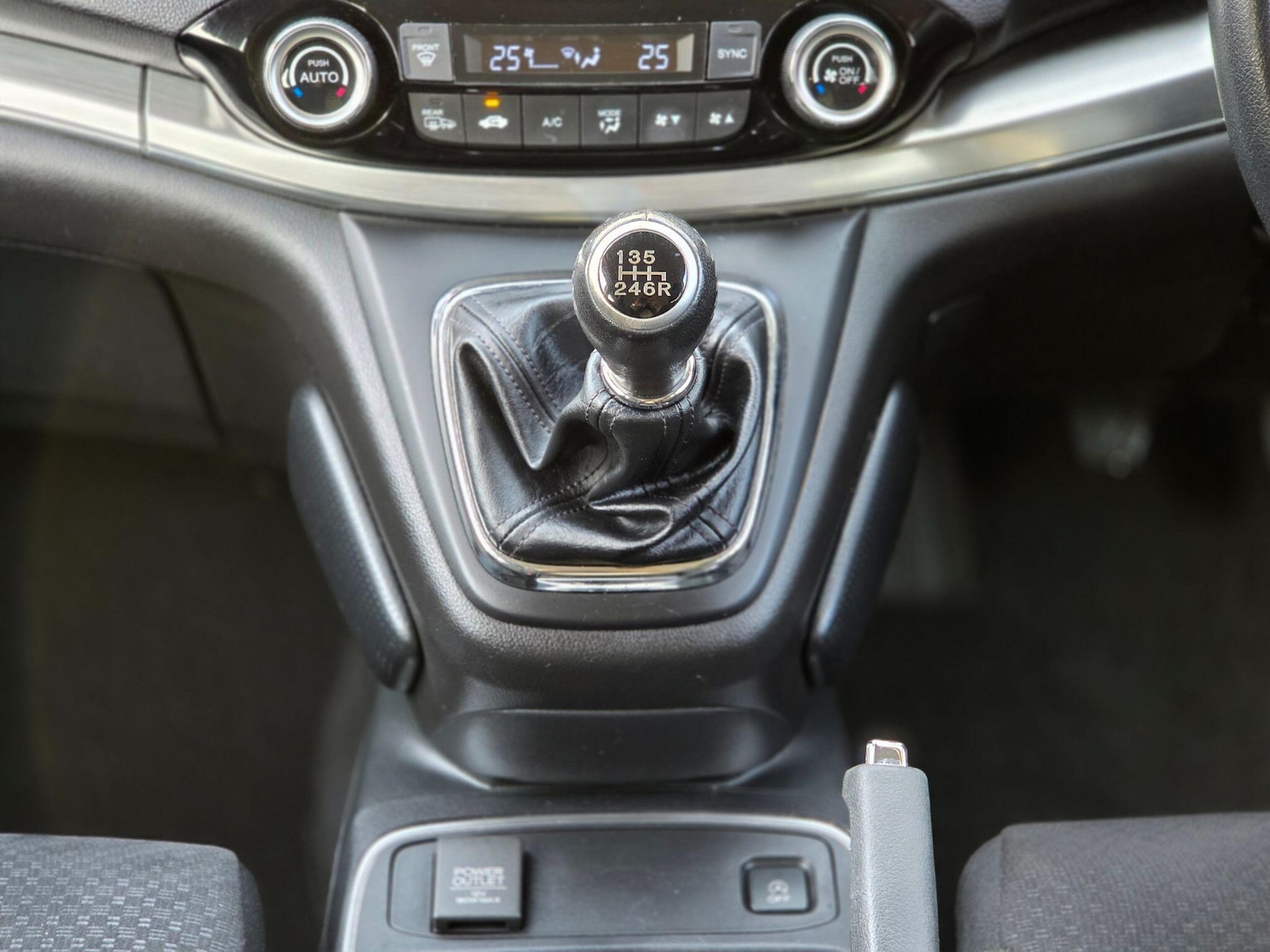 Used Honda CR-V 2015 for sale - 76942689: Photo 19