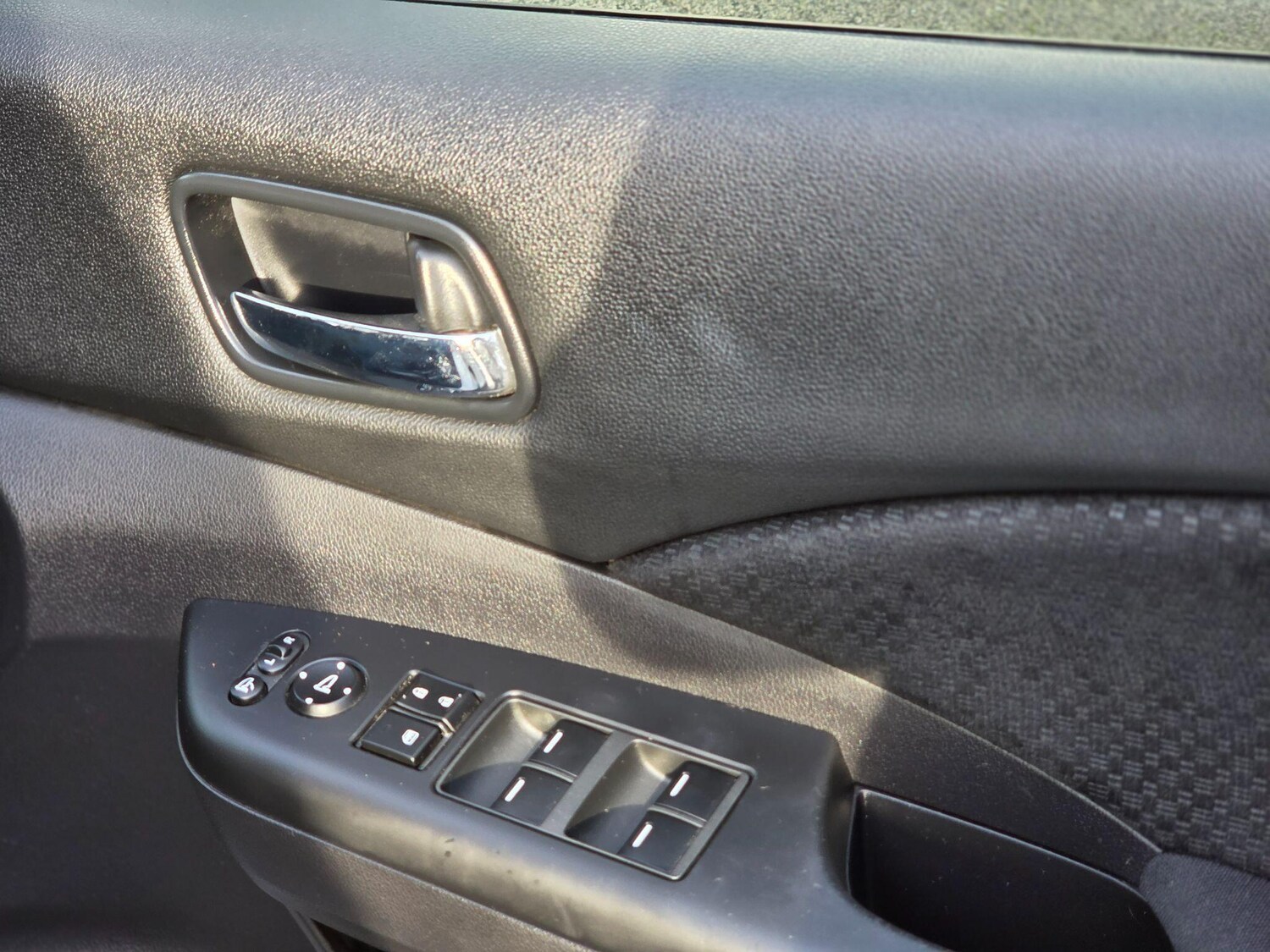 Used Honda CR-V 2015 for sale - 76942689: Photo 45