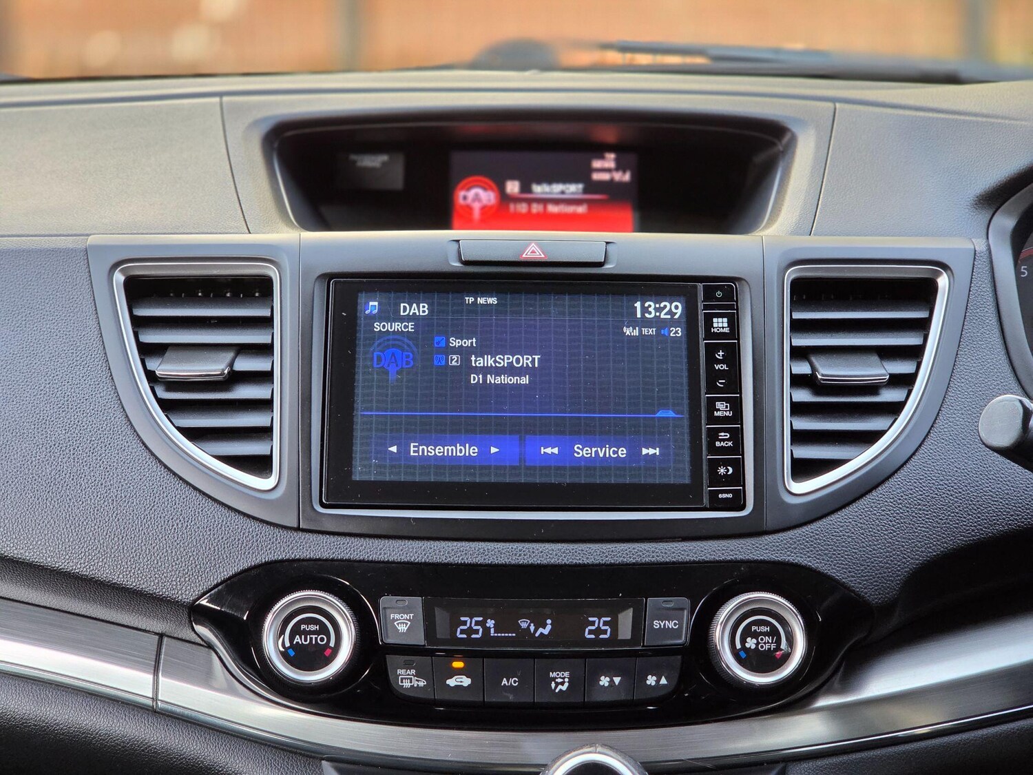 Used Honda CR-V 2015 for sale - 76942689: Photo 49