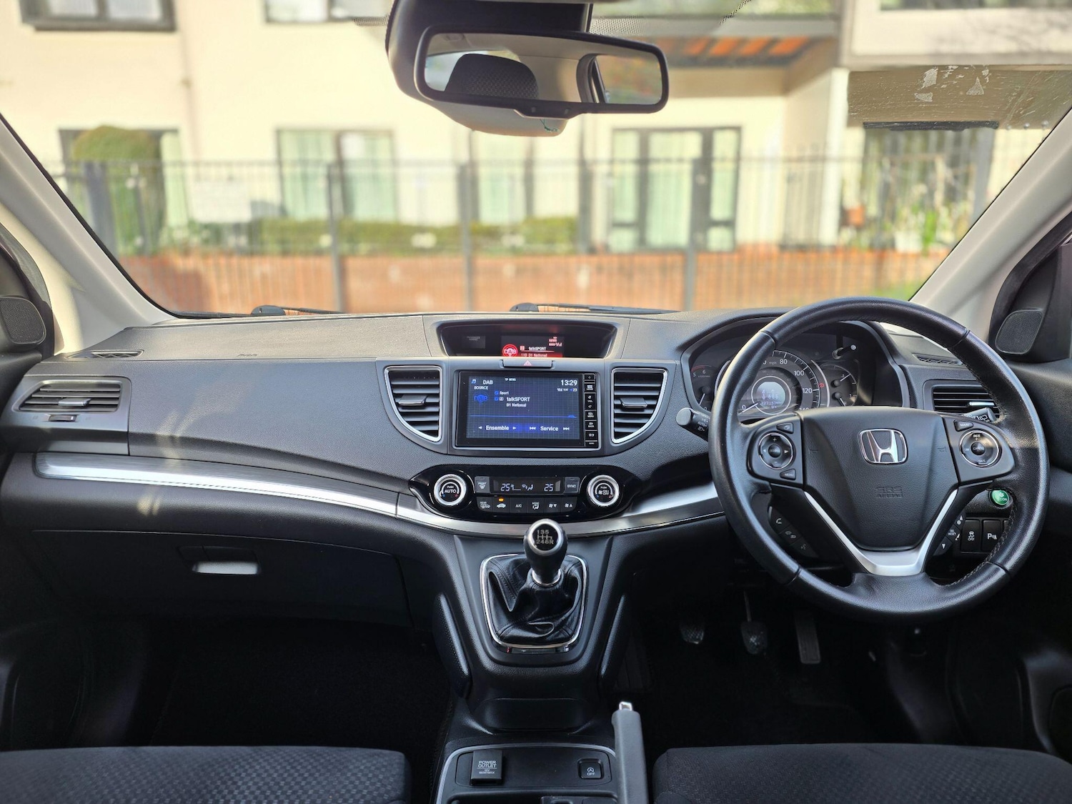 Used Honda CR-V 2015 for sale - 76942689: Photo 5