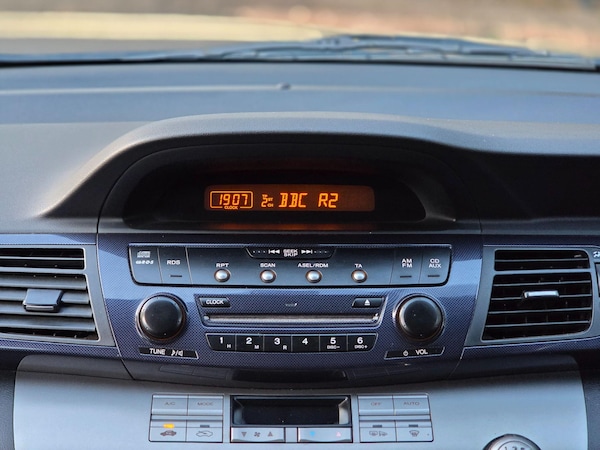 Used Honda FR-V 2008 for sale - 75708604: Photo 28