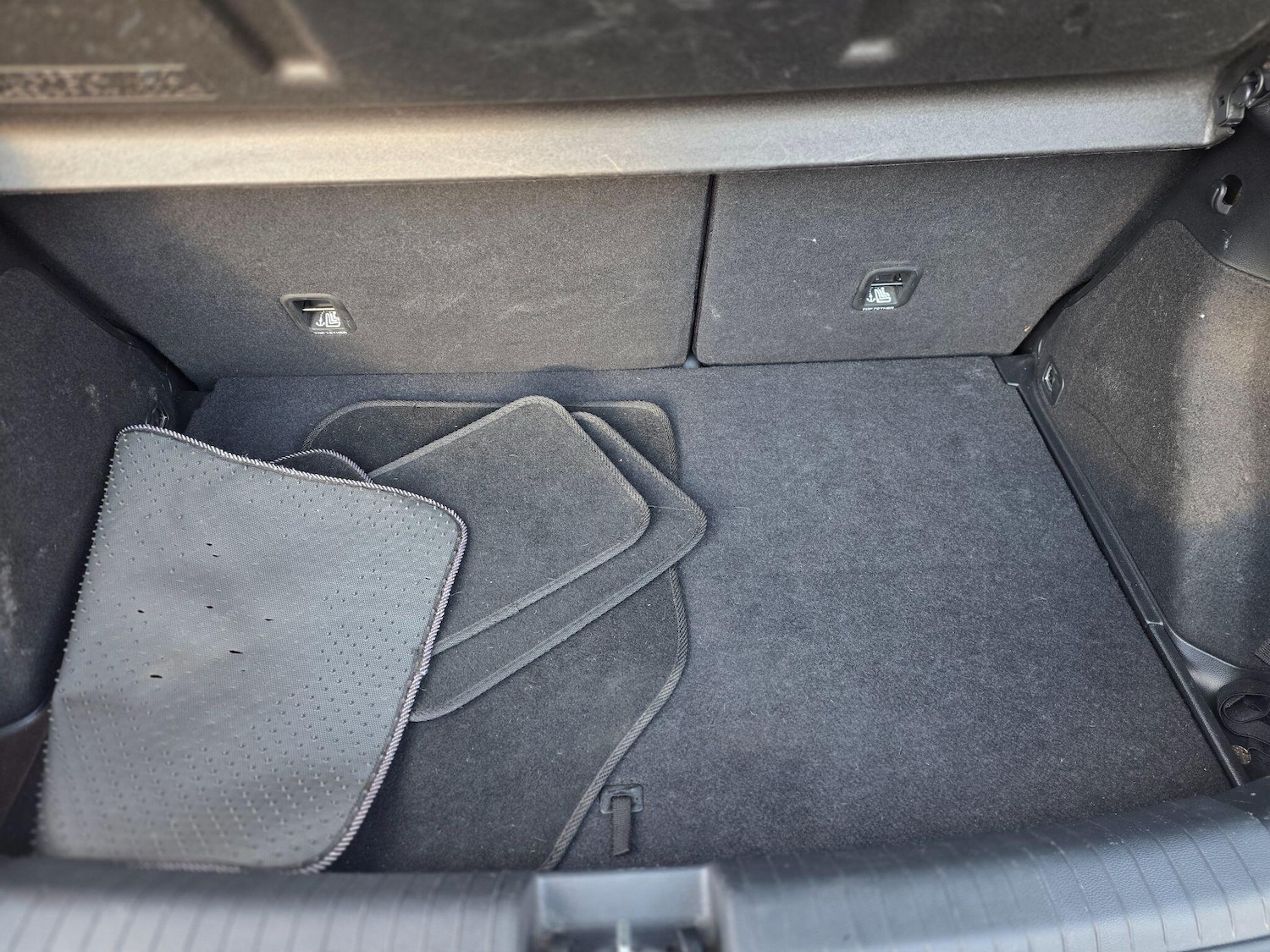 Used Hyundai i20 2015 for sale - 77237956: Photo 21