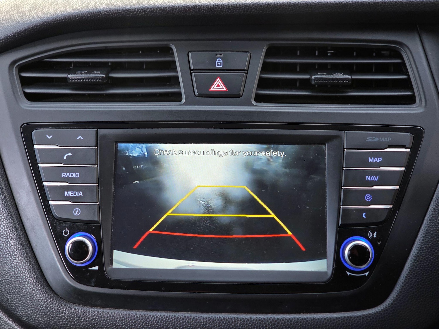 Used Hyundai i20 2015 for sale - 77237956: Photo 38