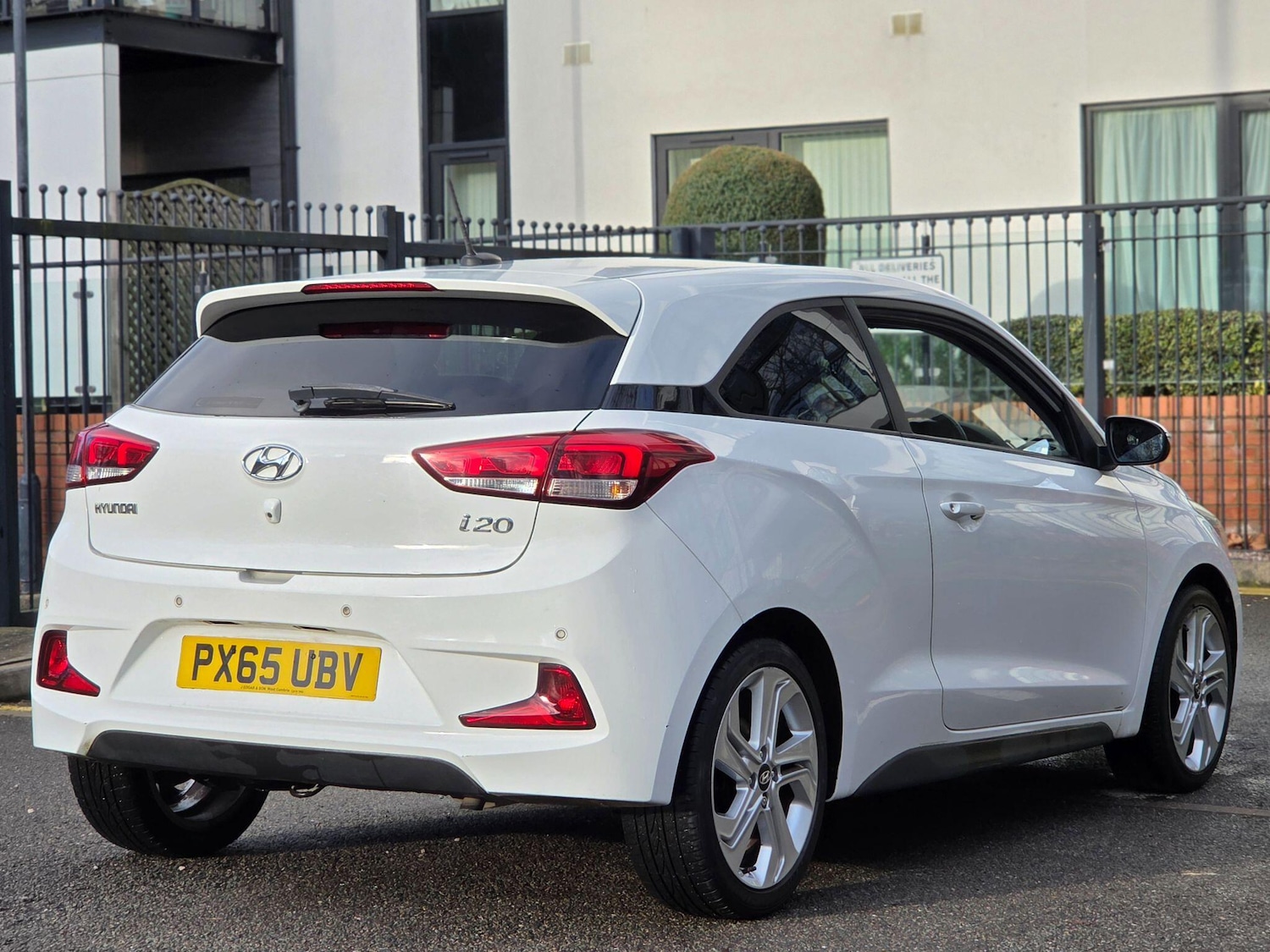 Used Hyundai i20 2015 for sale - 77237956: Photo 43