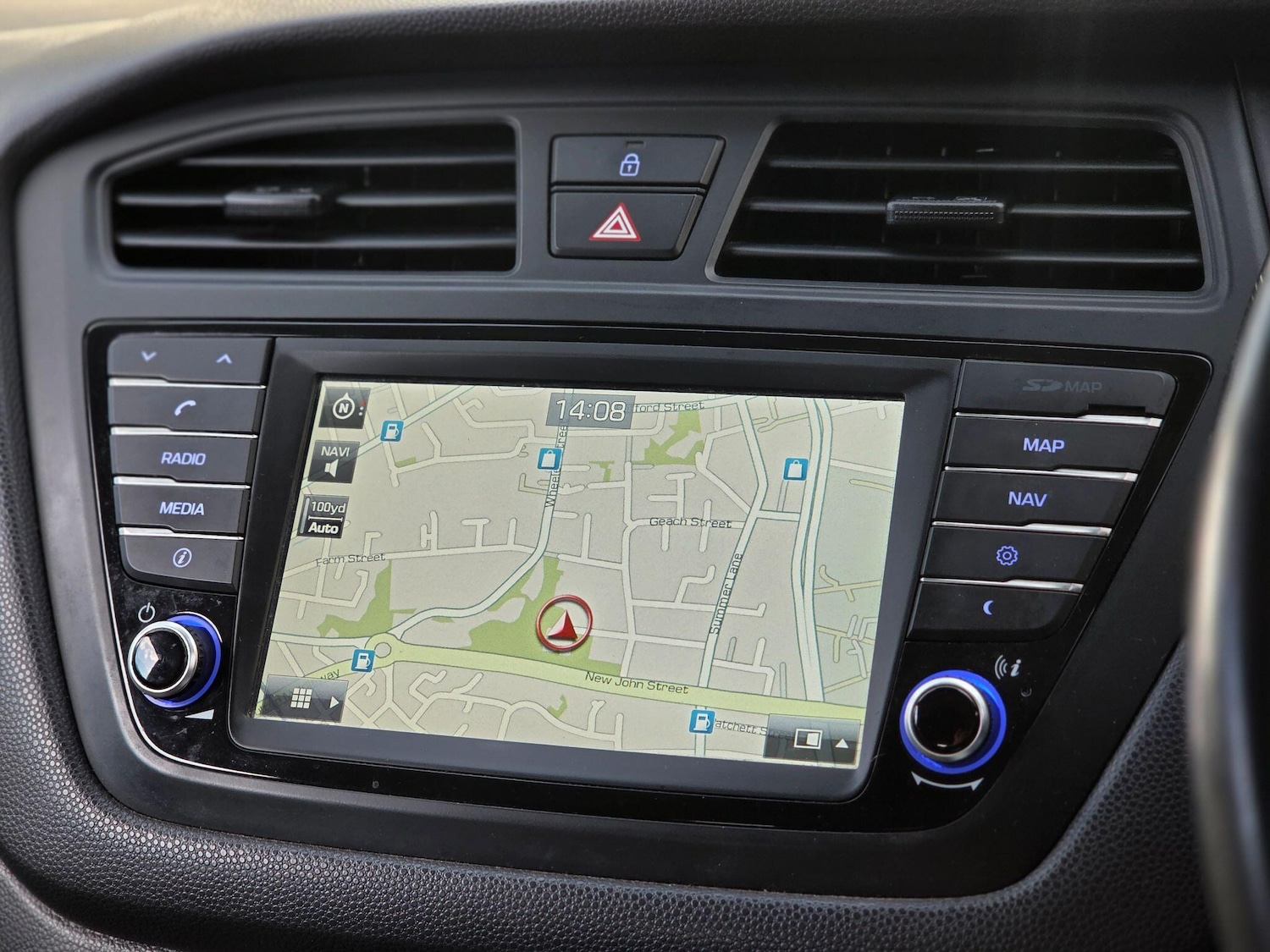 Used Hyundai i20 2015 for sale - 77237956: Photo 44