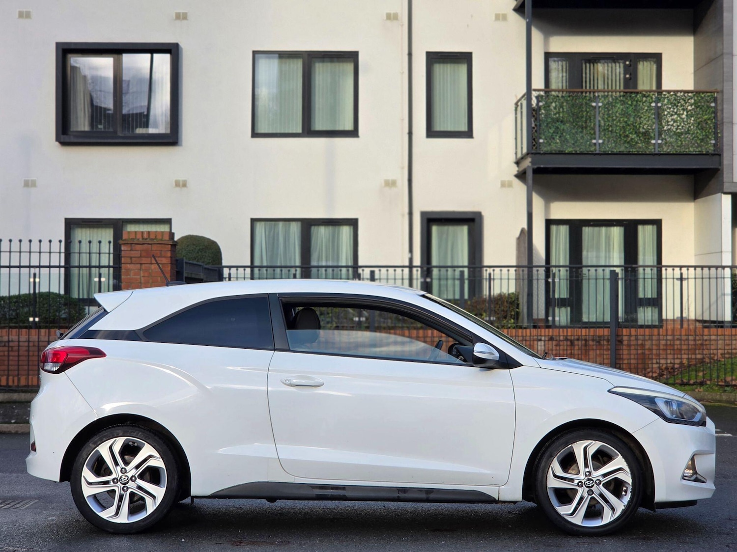 Used Hyundai i20 2015 for sale - 77237956: Photo 6