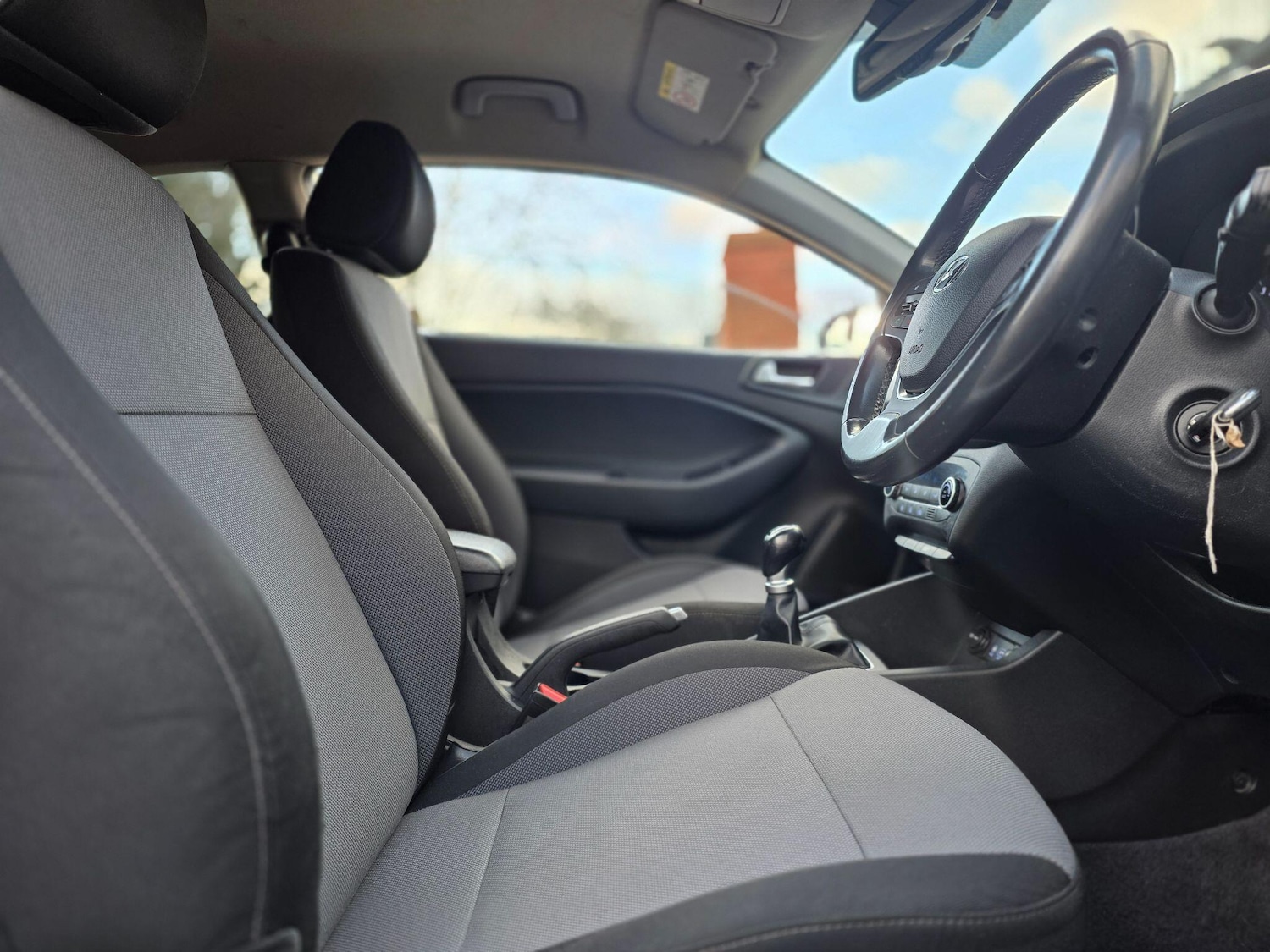 Used Hyundai i20 2015 for sale - 77237956: Photo 7