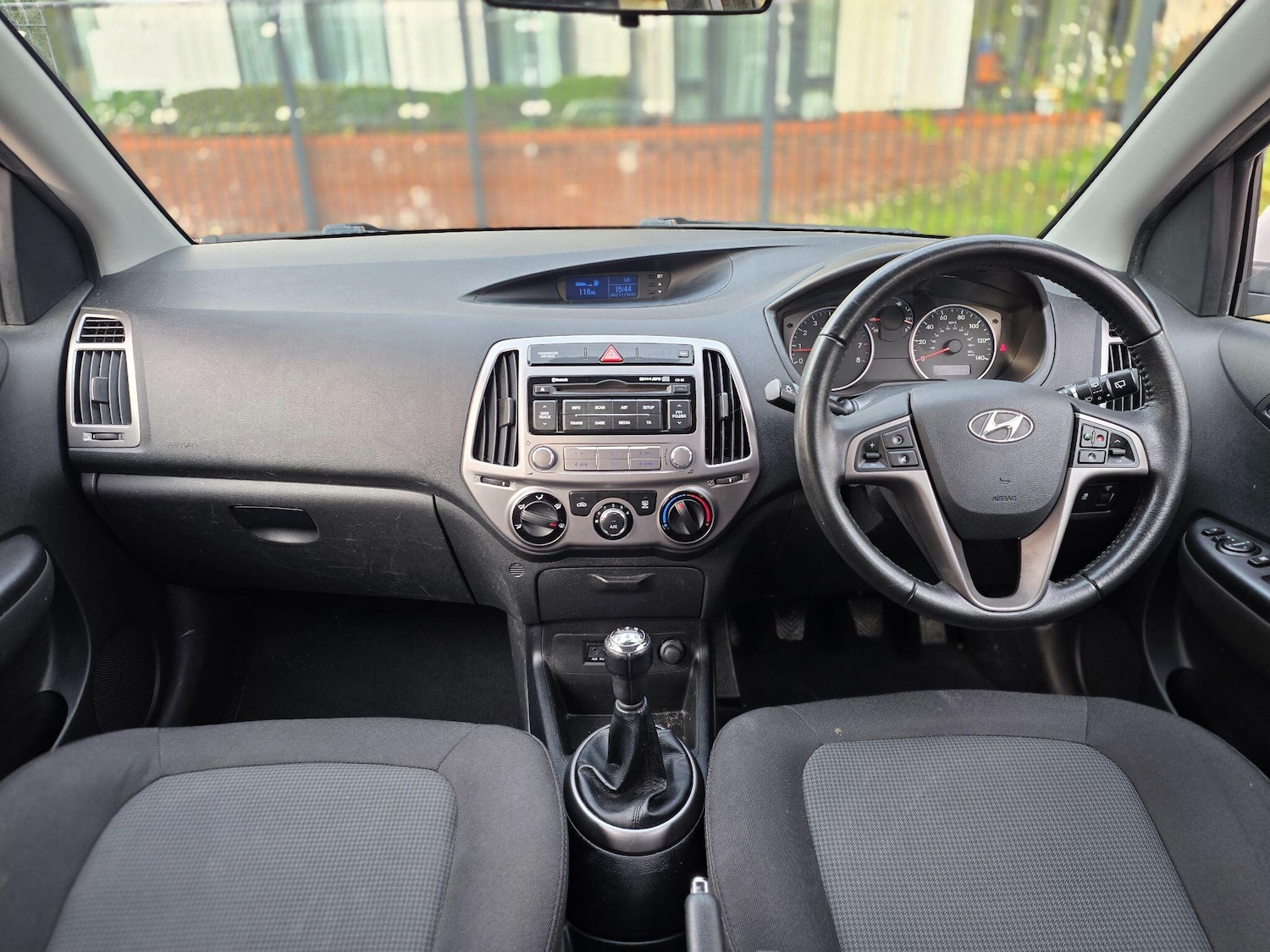 Used Hyundai i20 2014 for sale - 76499483: Photo 15